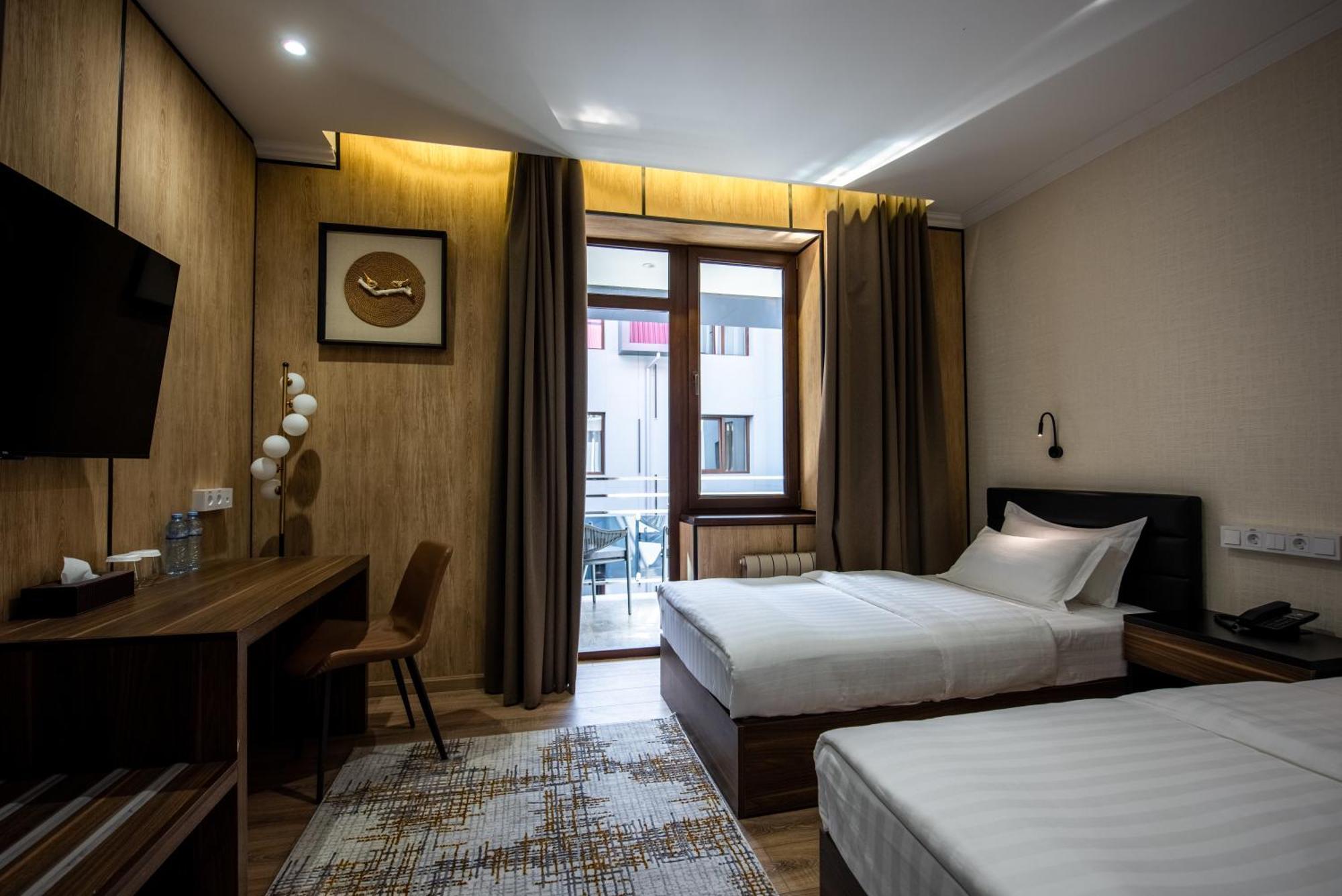 Silk Road Premium Hotel Tasken Kültér fotó