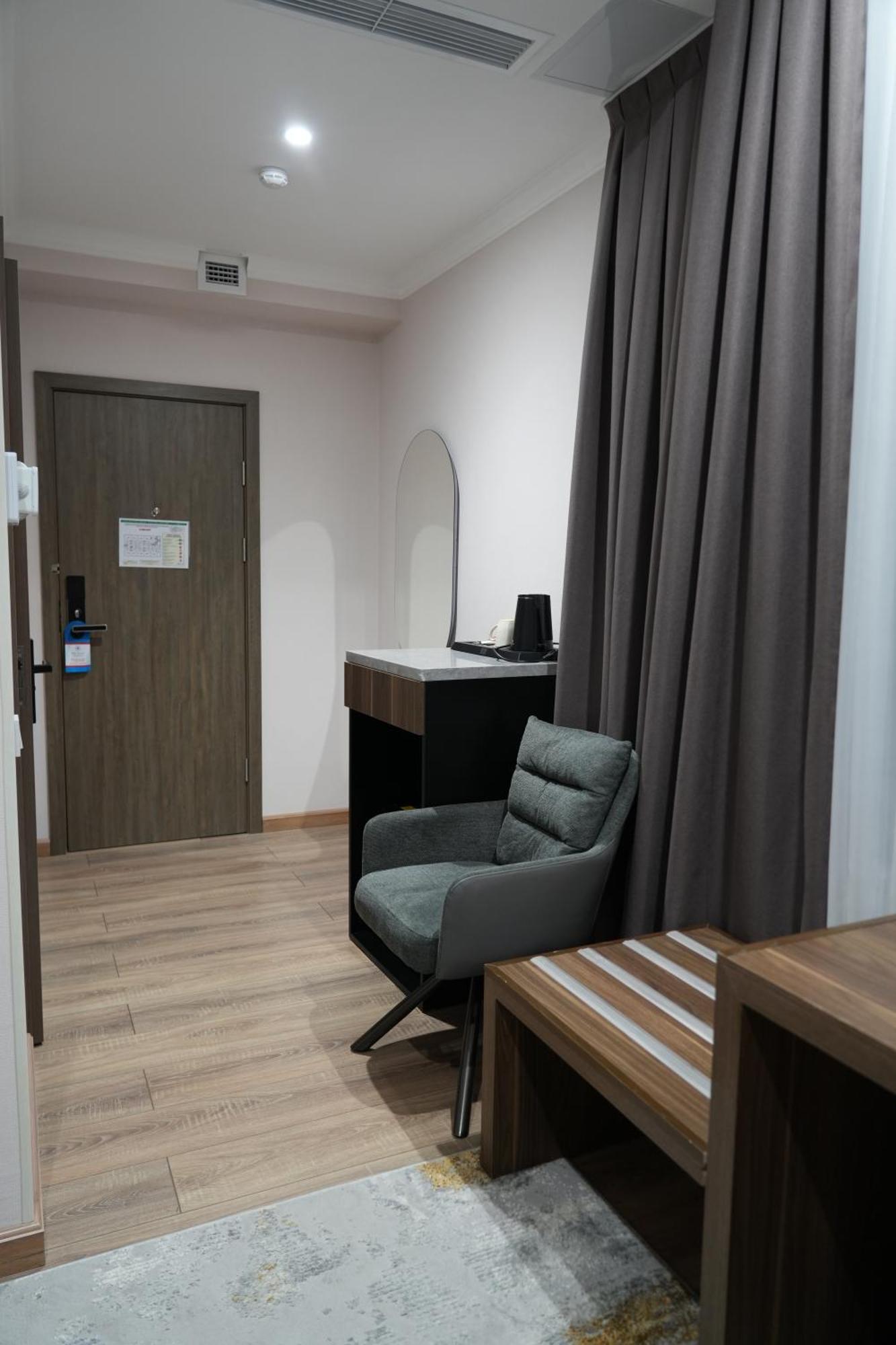 Silk Road Premium Hotel Tasken Kültér fotó